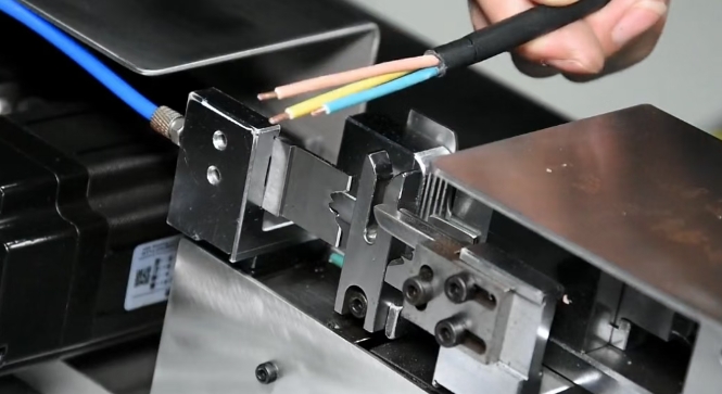 线束加工中的“万里长征” 线束加工中的“万里长征”